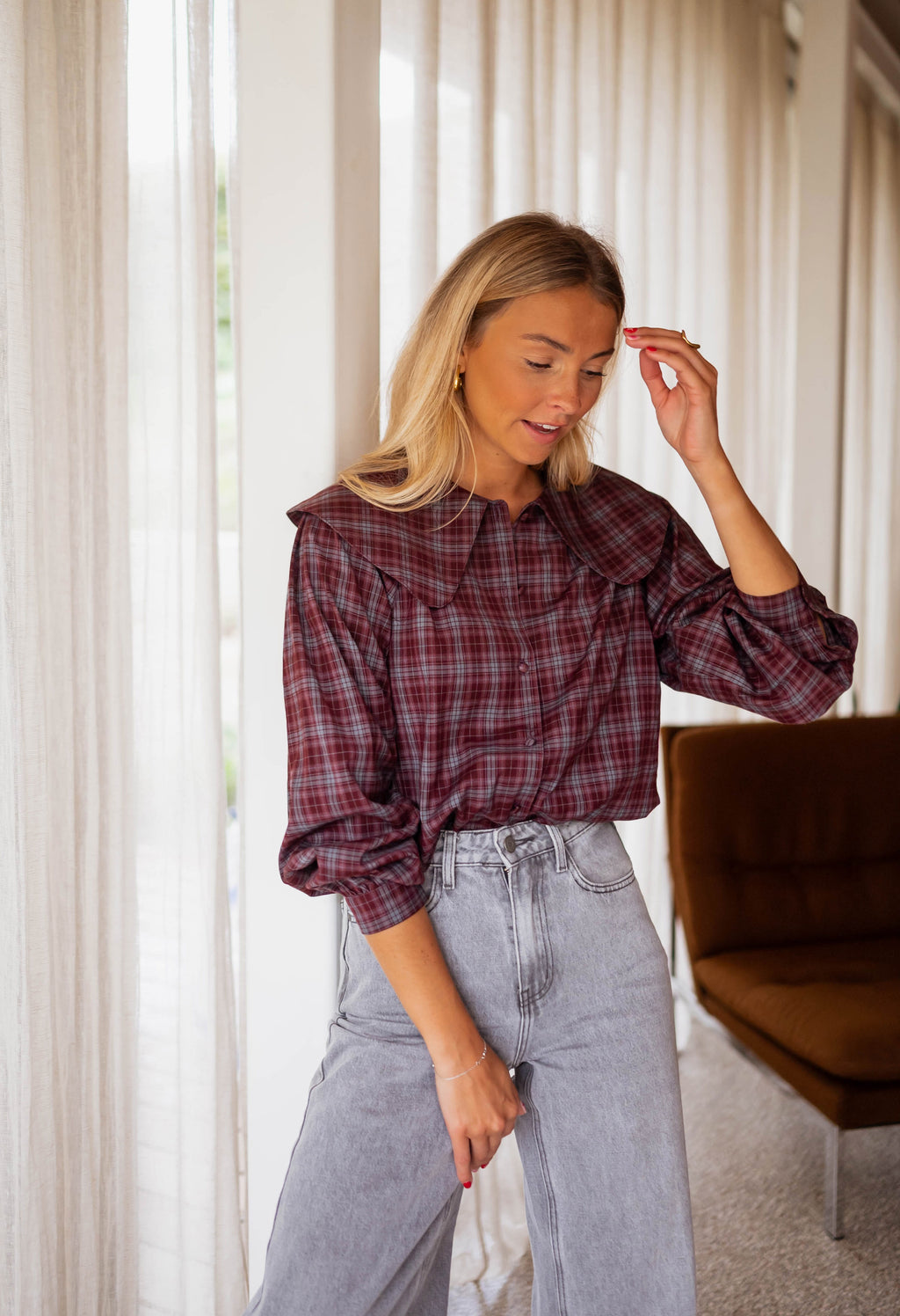 Emmie shirt - checkered burgundy