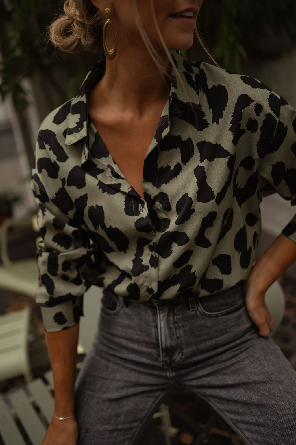 Tymou shirt - khaki with leopard pattern