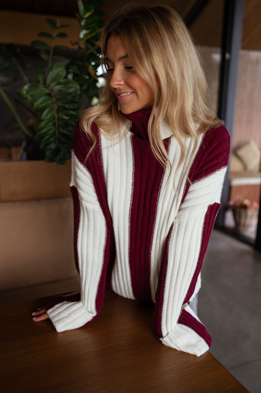 Edmee sweater - ecru and burgundy