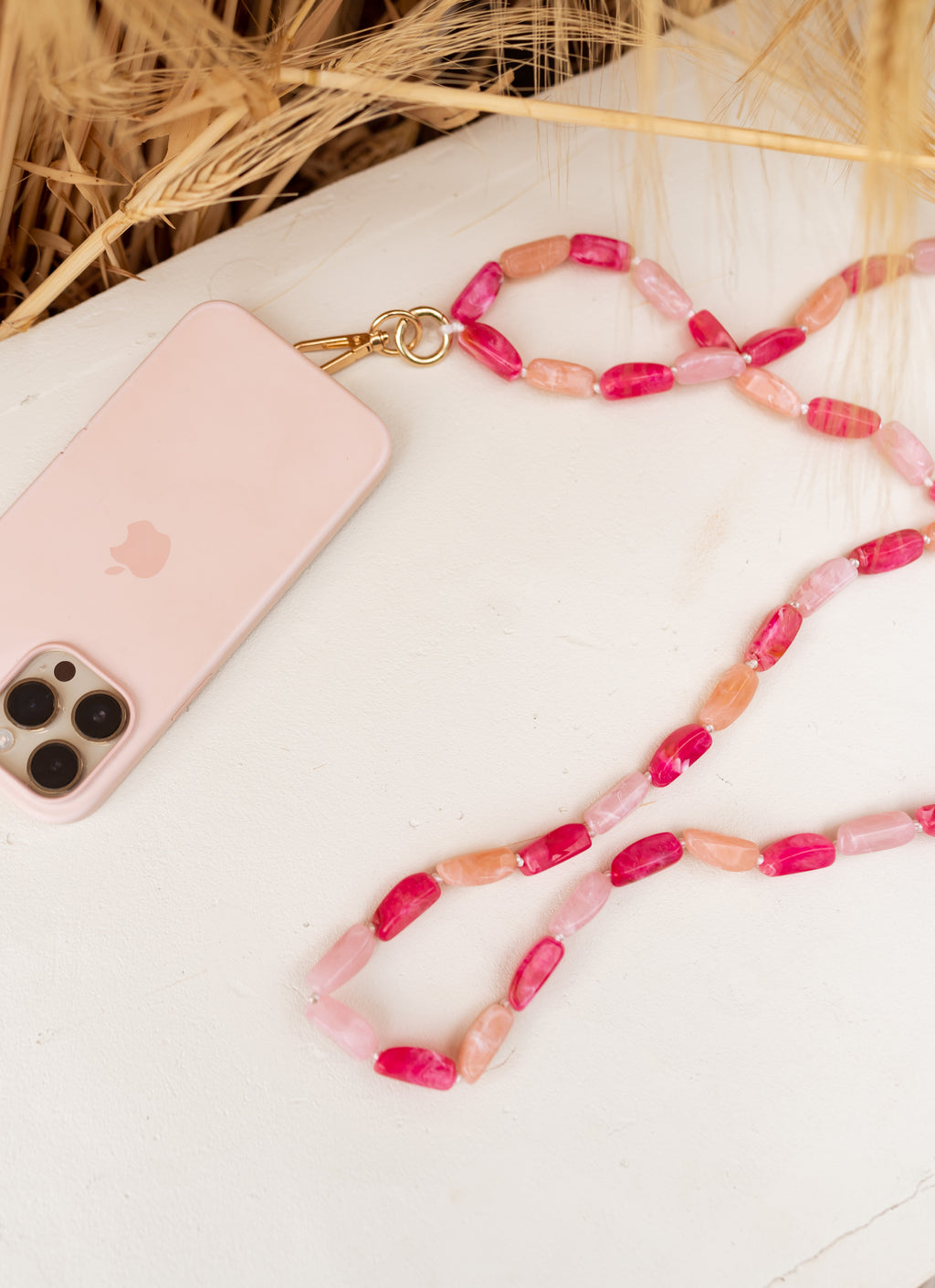 Phone Lanyard Feder - in pink pearls 