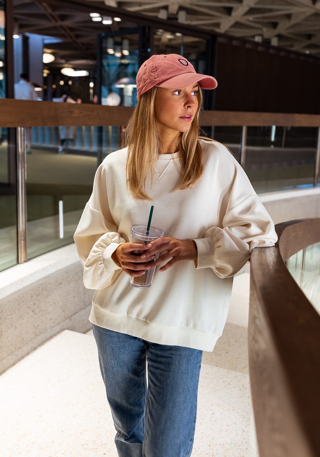 Sweatshirt Galou - Ecru with writings