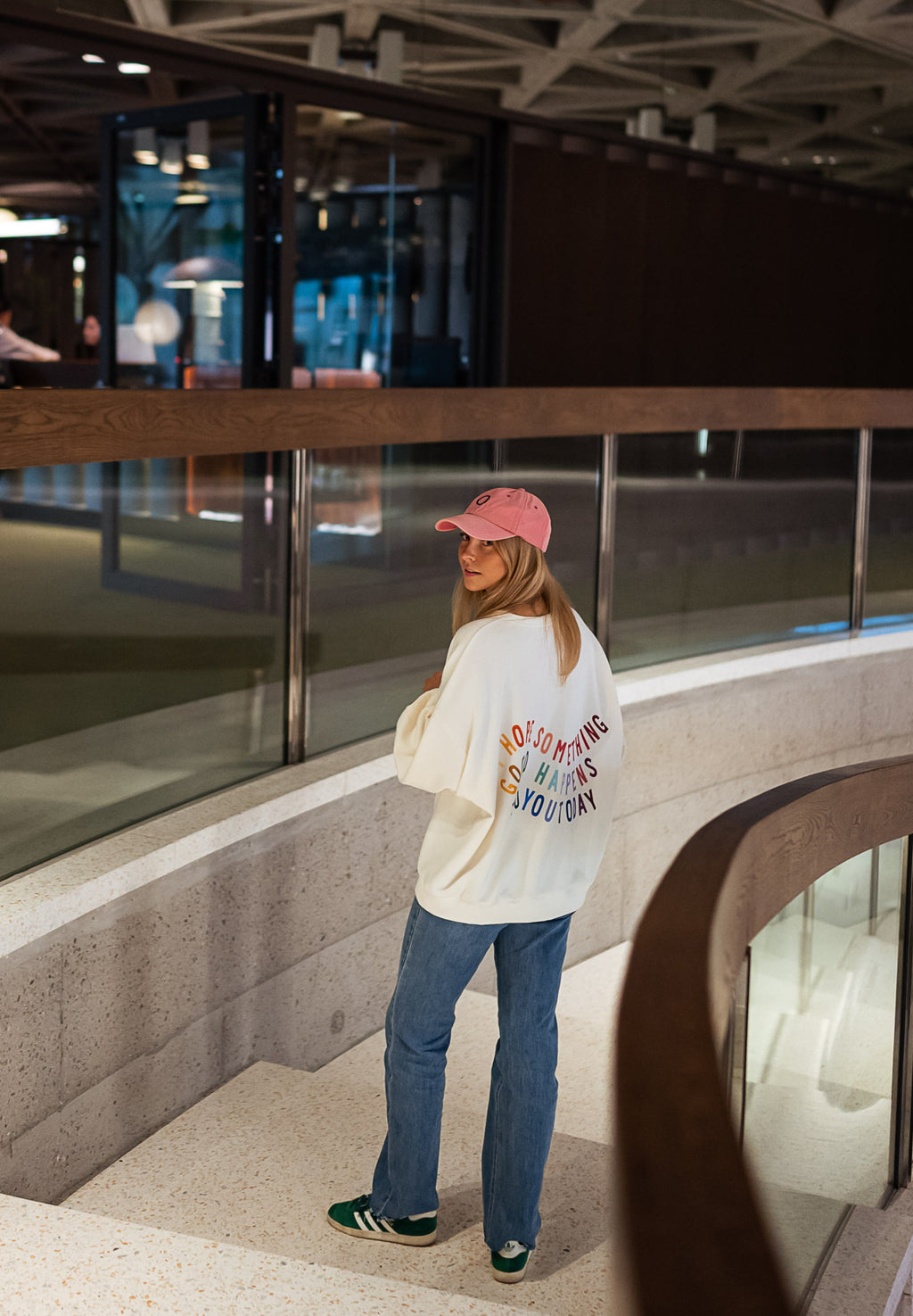 Sweatshirt Galou - Ecru with writings