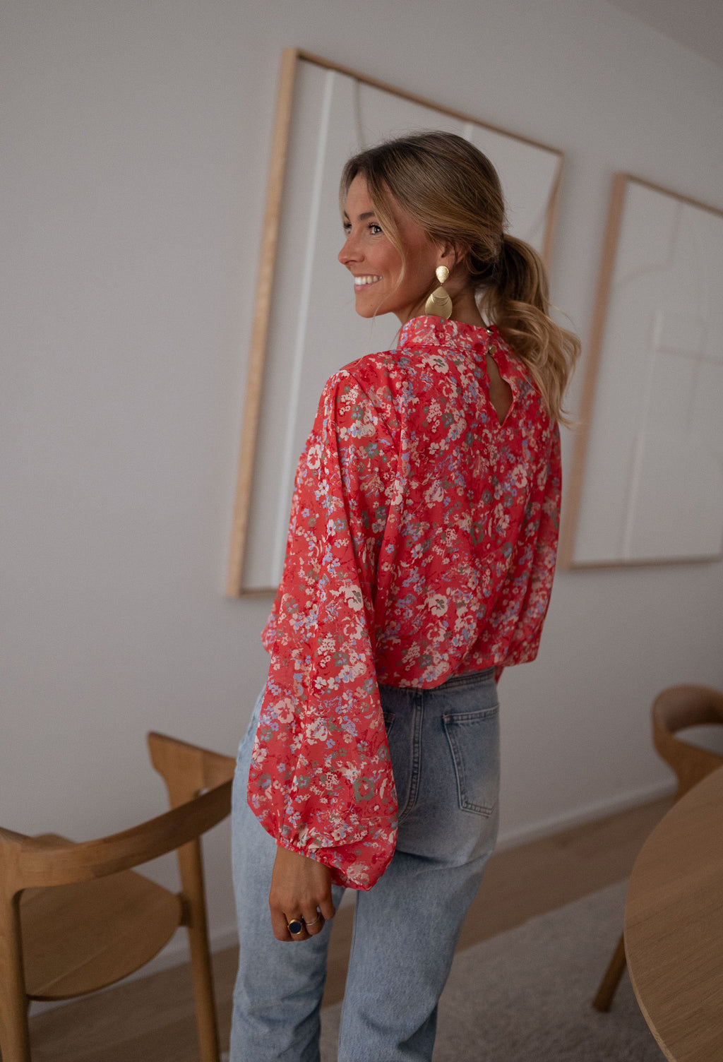 Doma blouse - coral with flowers